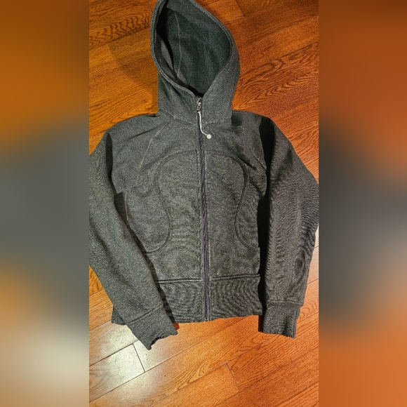 Euc Lululemon sweater - Picture 1 of 6